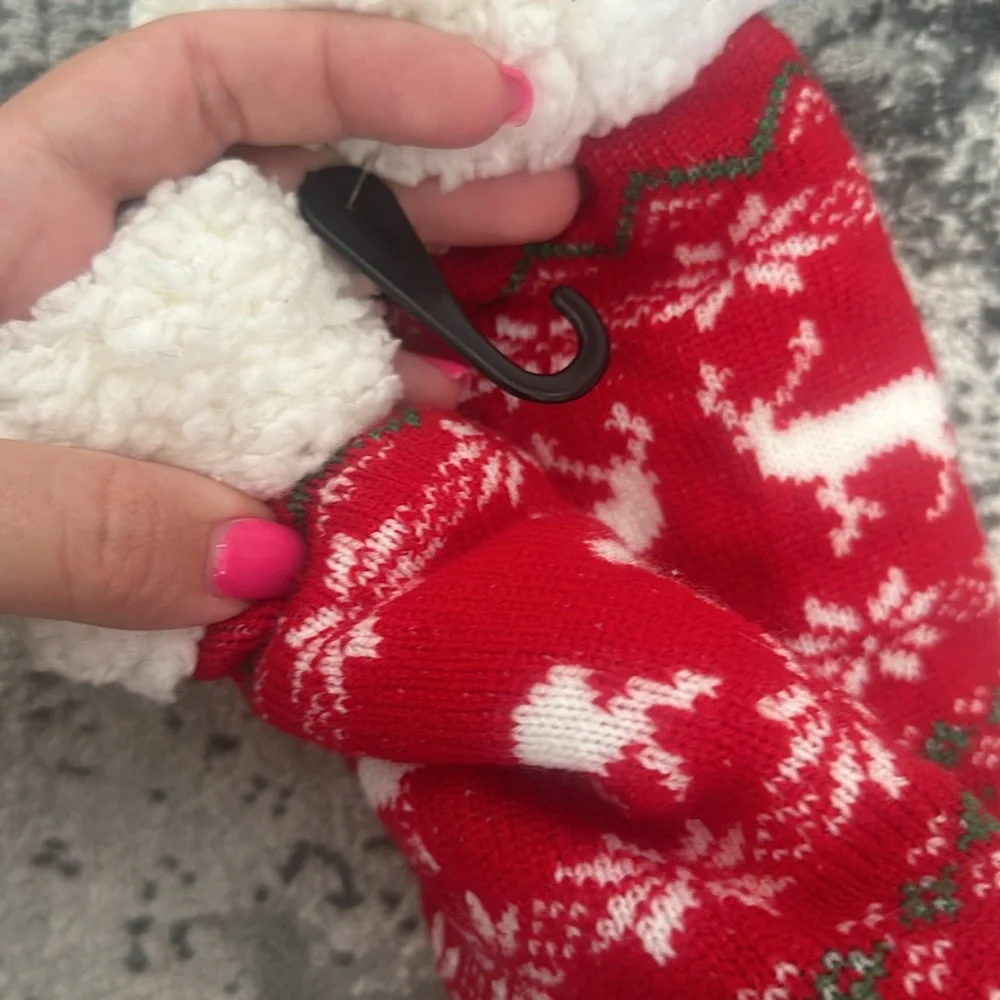 Non slip fuzzy red slip on Christmas slipper socks NWOT